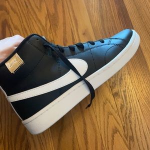 Nike Court Royale 2 Mid Men's Shoe